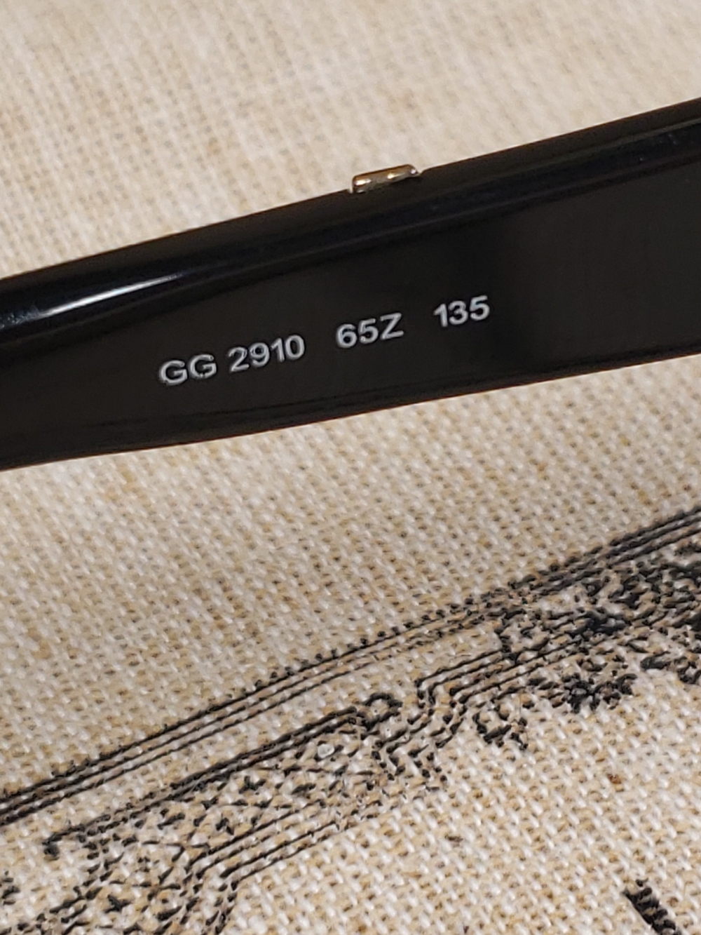 Authentic Gucci Black Prescription Frames Glasses w/ Gold GG Hardware - Picture 8 of 9